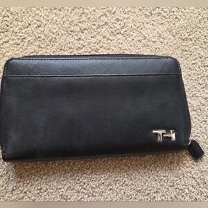 Black Leather Wallet with Logo Accent